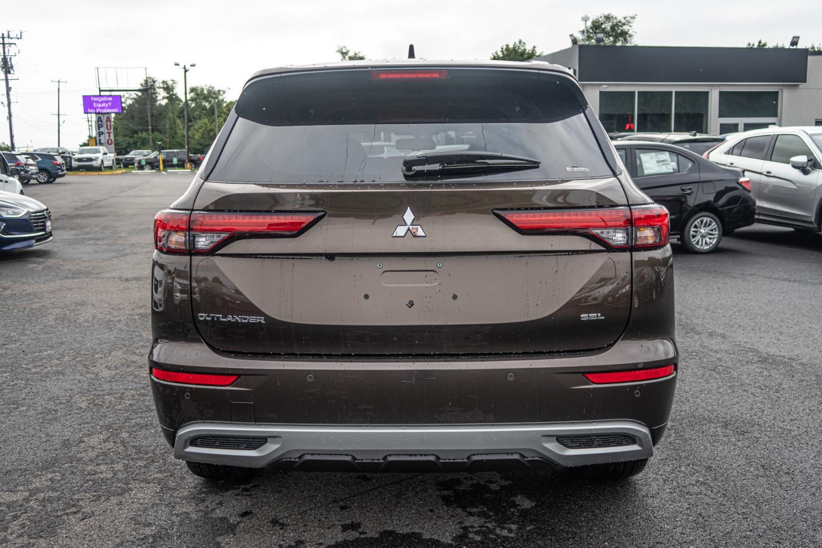 2024 Mitsubishi Outlander SEL