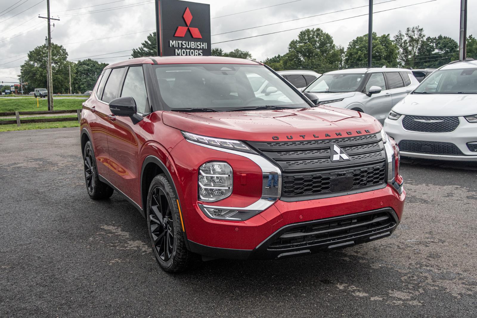 2024 Mitsubishi Outlander SE