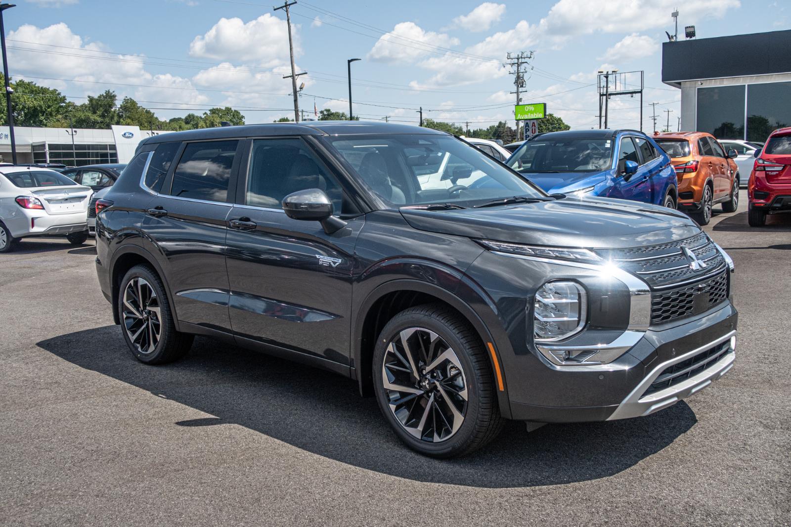 2024 Mitsubishi Outlander PHEV SE