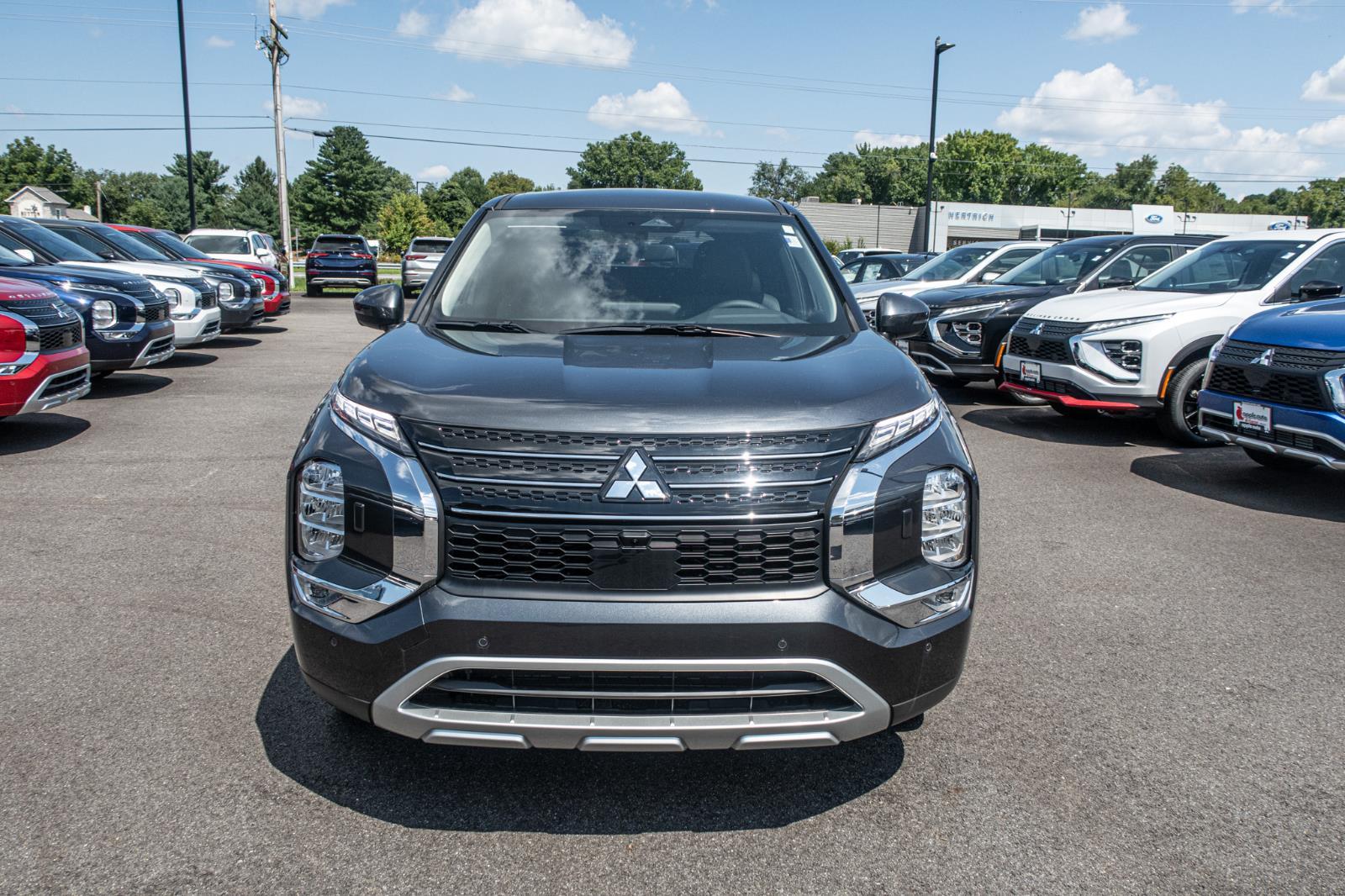 2024 Mitsubishi Outlander PHEV SE