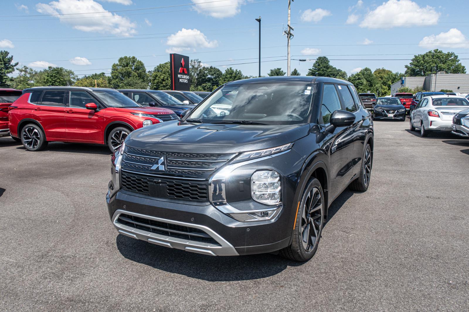 2024 Mitsubishi Outlander PHEV SE