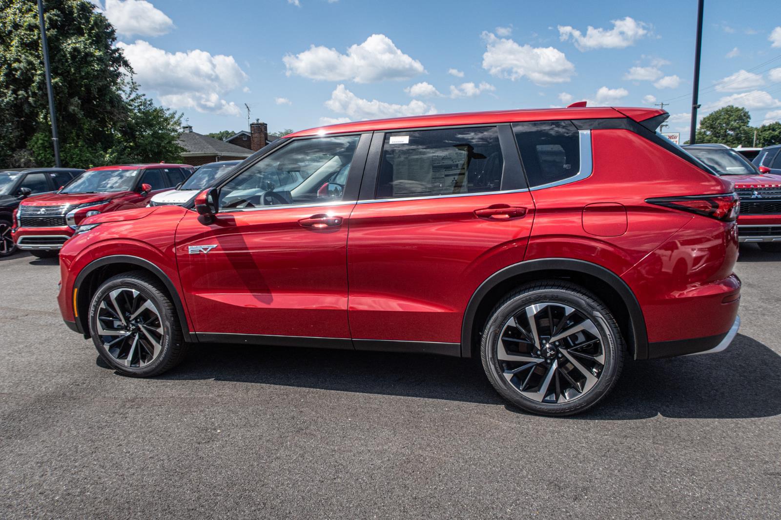 2024 Mitsubishi Outlander PHEV SE