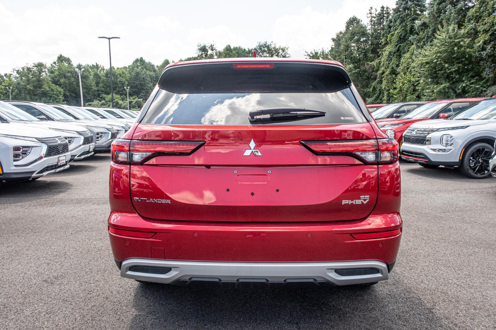 2024 Mitsubishi Outlander PHEV SE