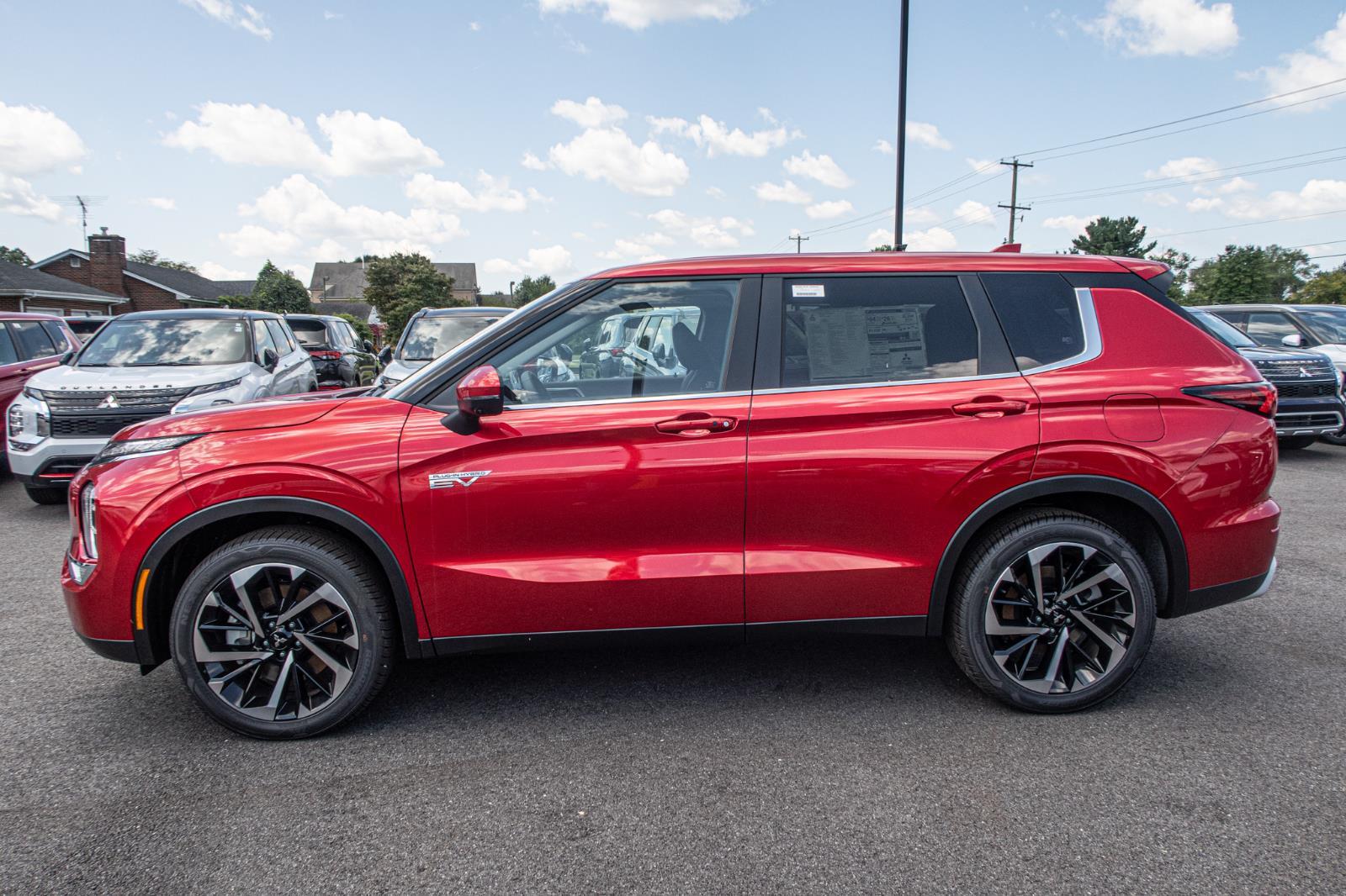 2024 Mitsubishi Outlander PHEV SE