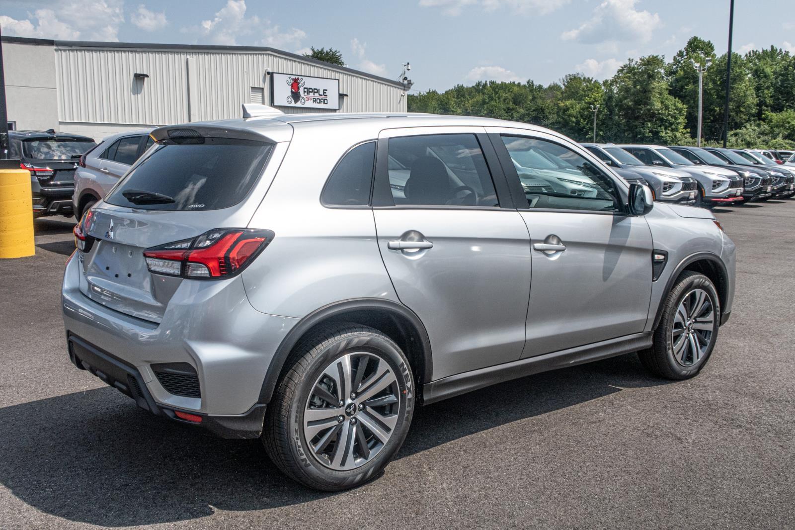 2024 Mitsubishi Outlander Sport ES