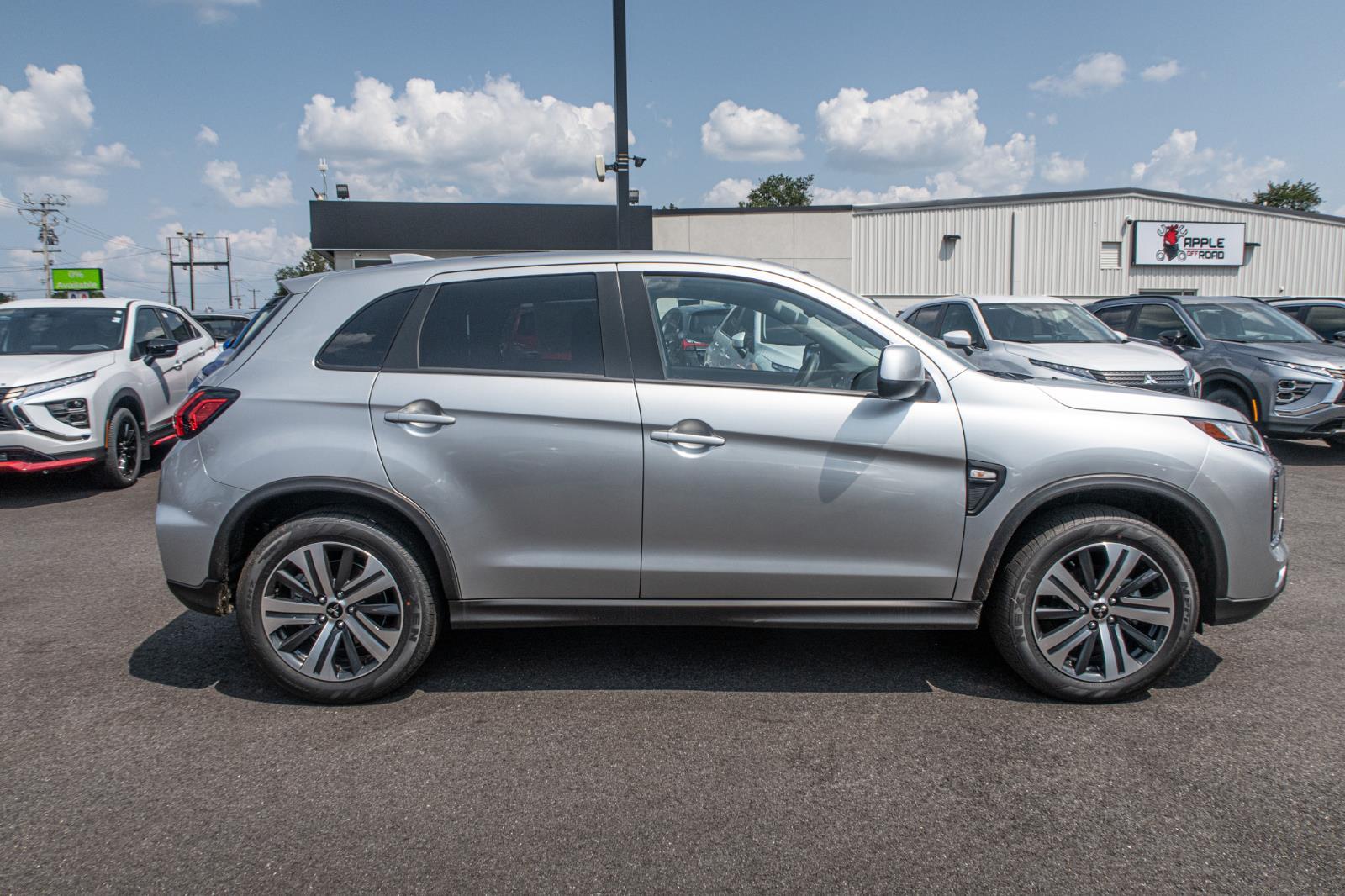 2024 Mitsubishi Outlander Sport ES