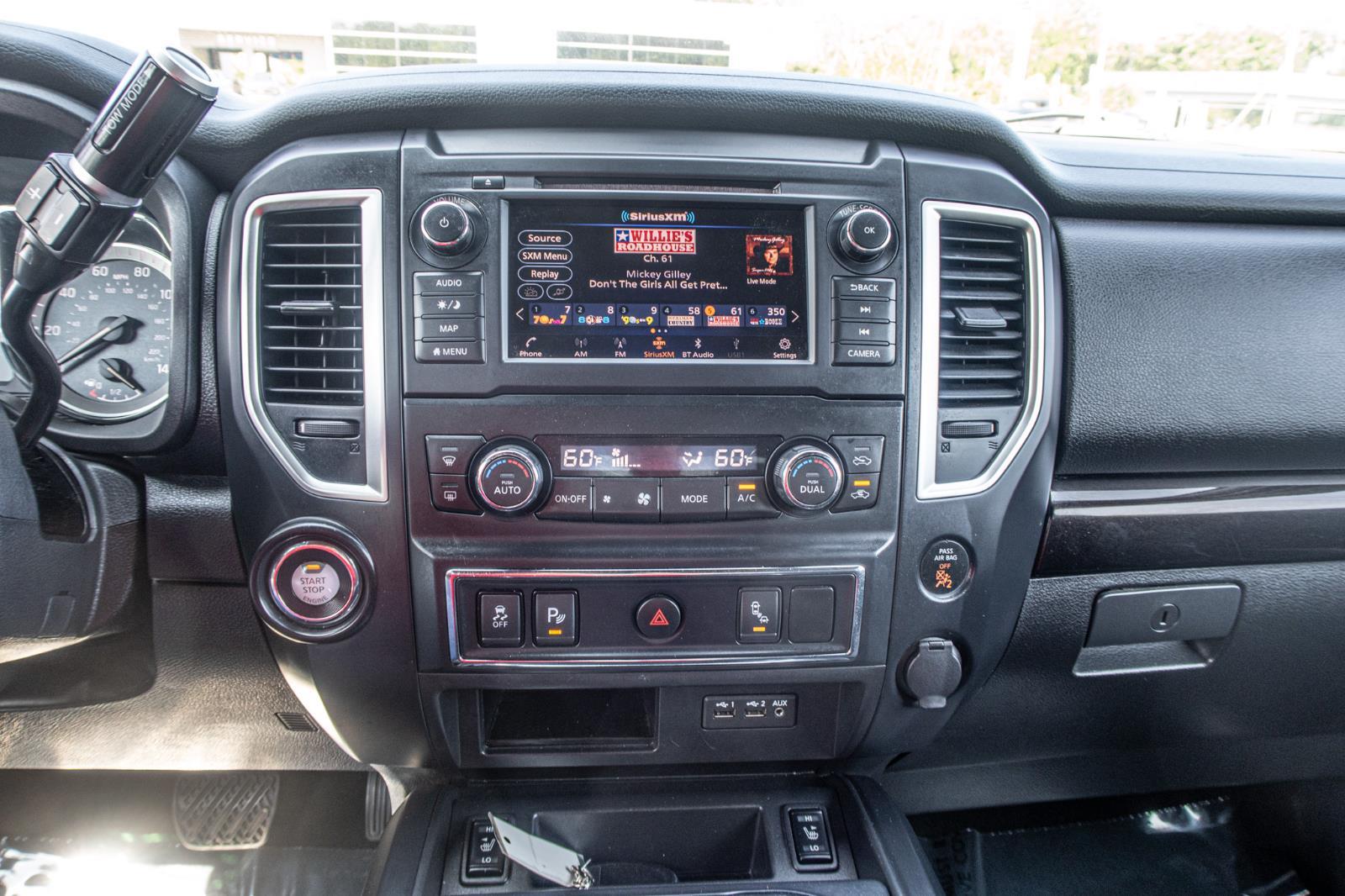 2019 Nissan Titan SV