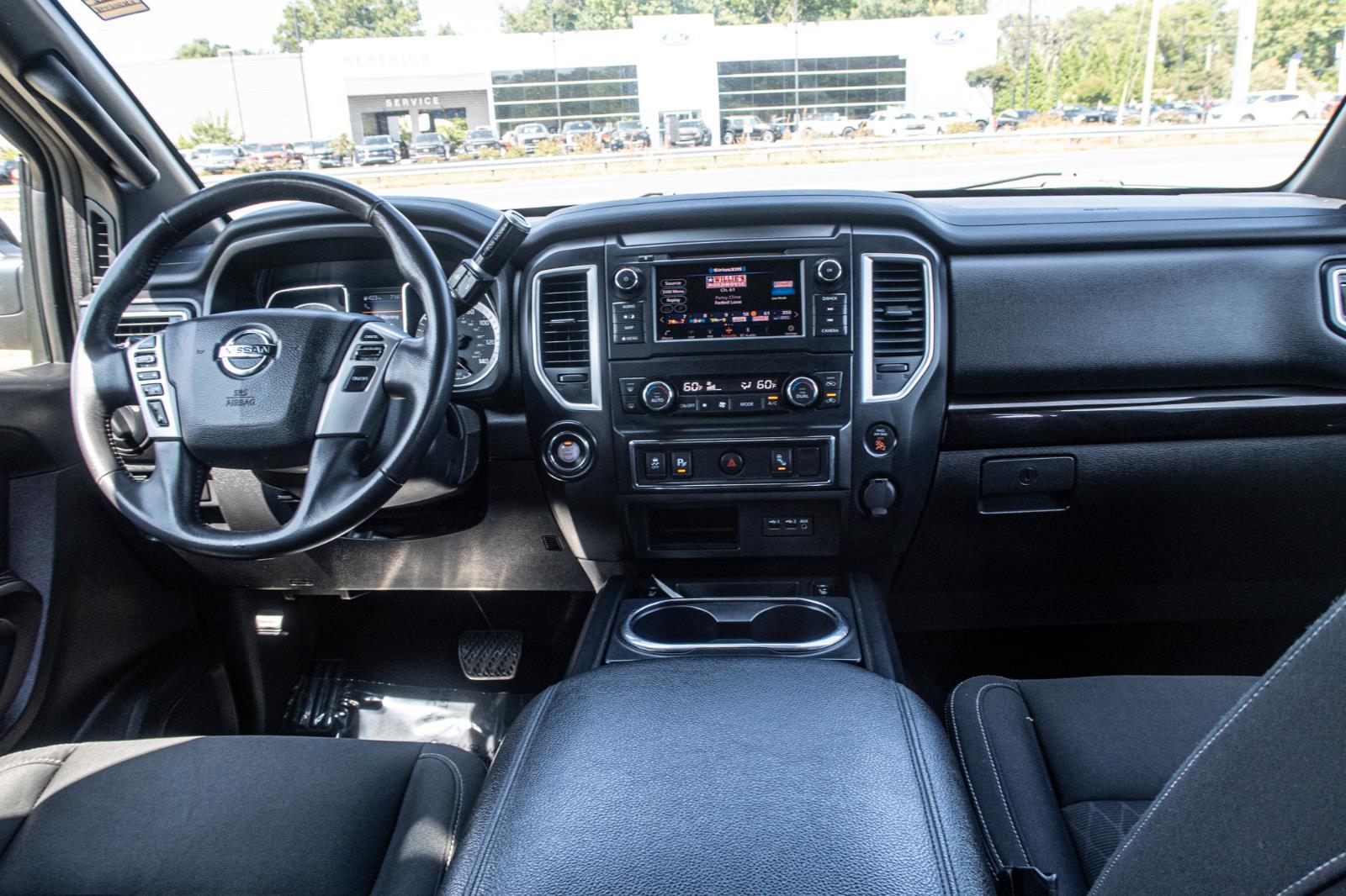 2019 Nissan Titan SV