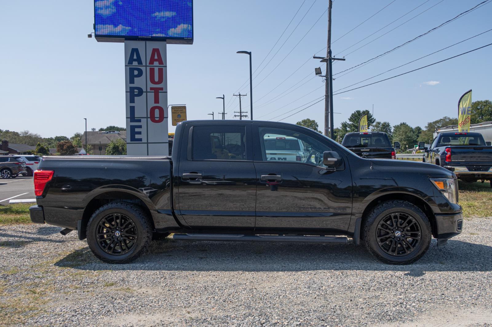 2019 Nissan Titan SV