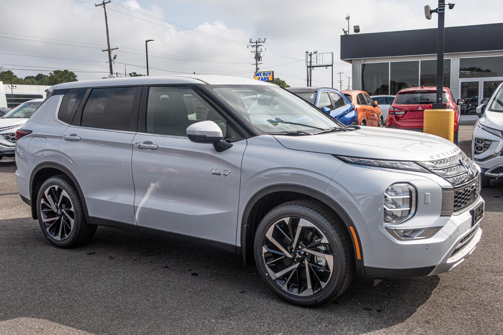 2024 Mitsubishi Outlander PHEV SE