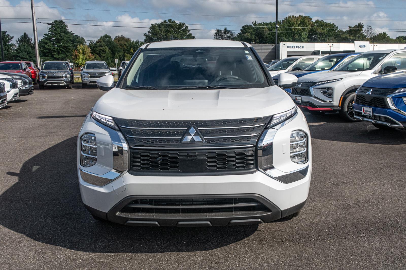 2024 Mitsubishi Outlander PHEV ES