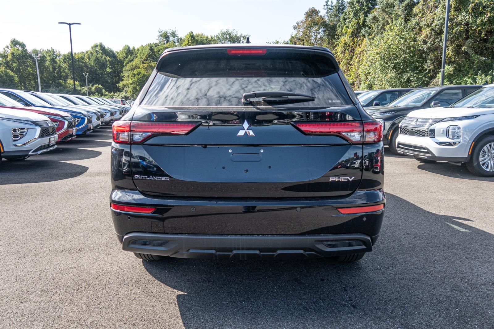 2024 Mitsubishi Outlander PHEV ES