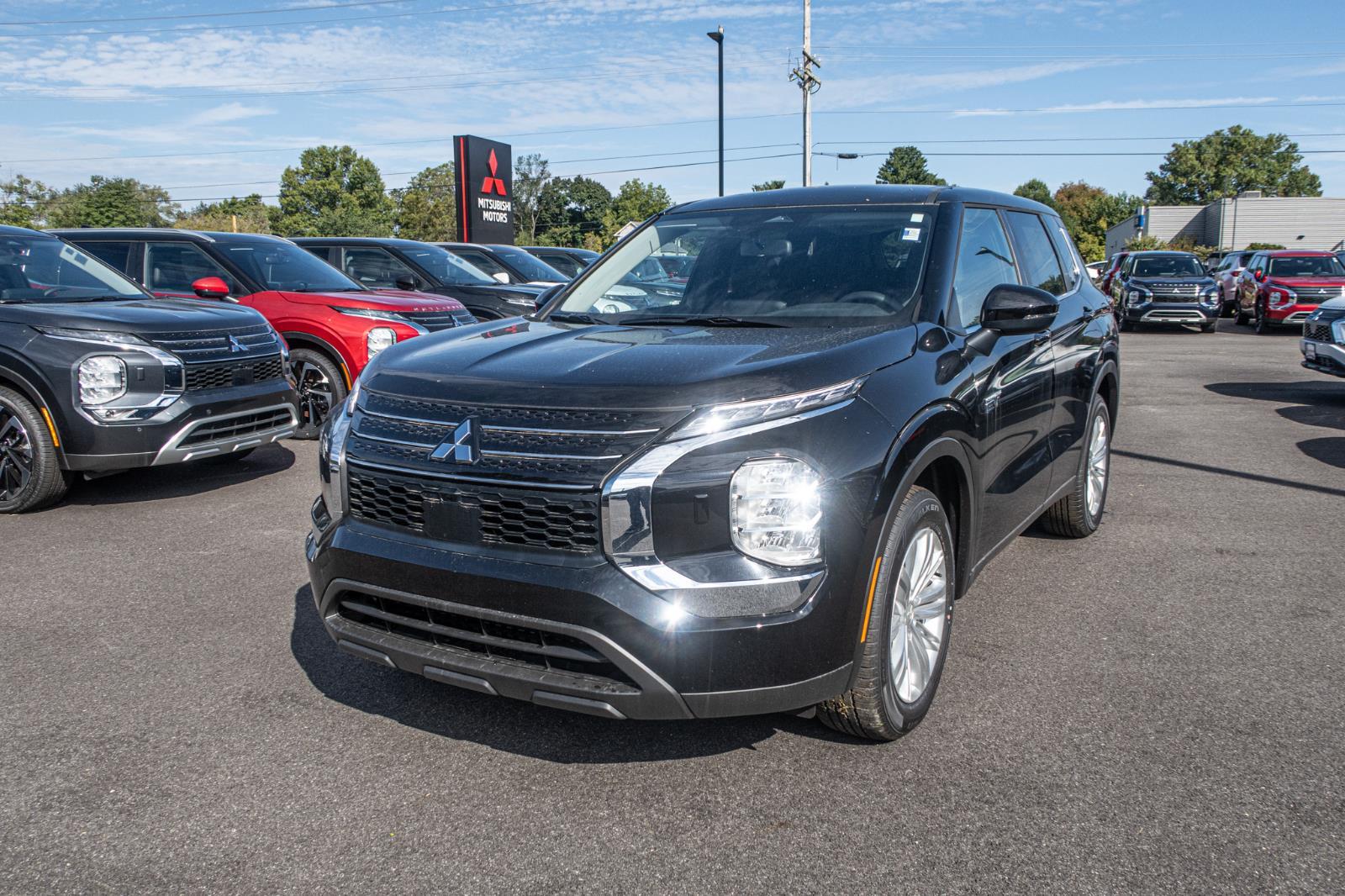 2024 Mitsubishi Outlander PHEV ES