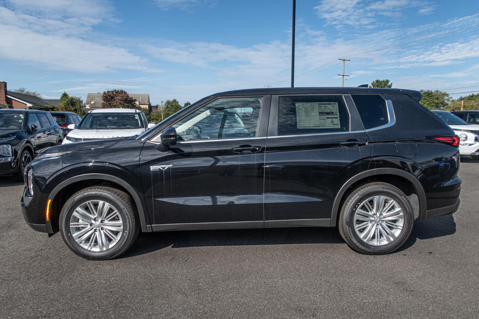 2024 Mitsubishi Outlander PHEV ES