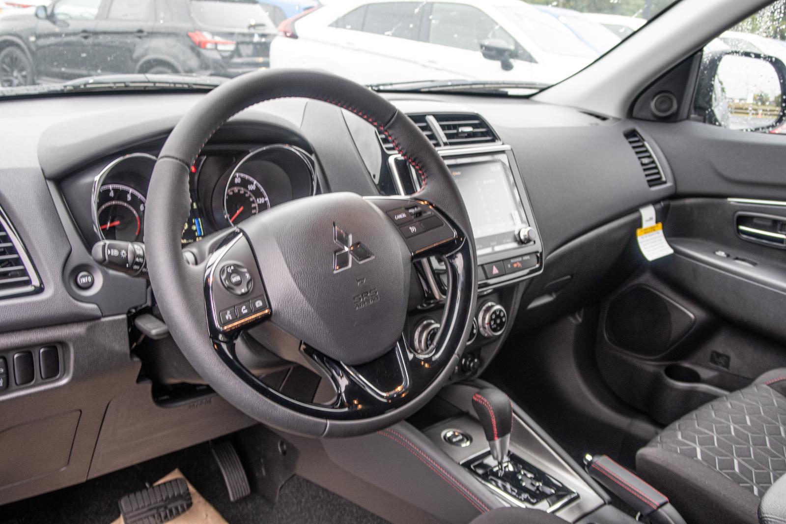 2024 Mitsubishi Outlander Sport LE