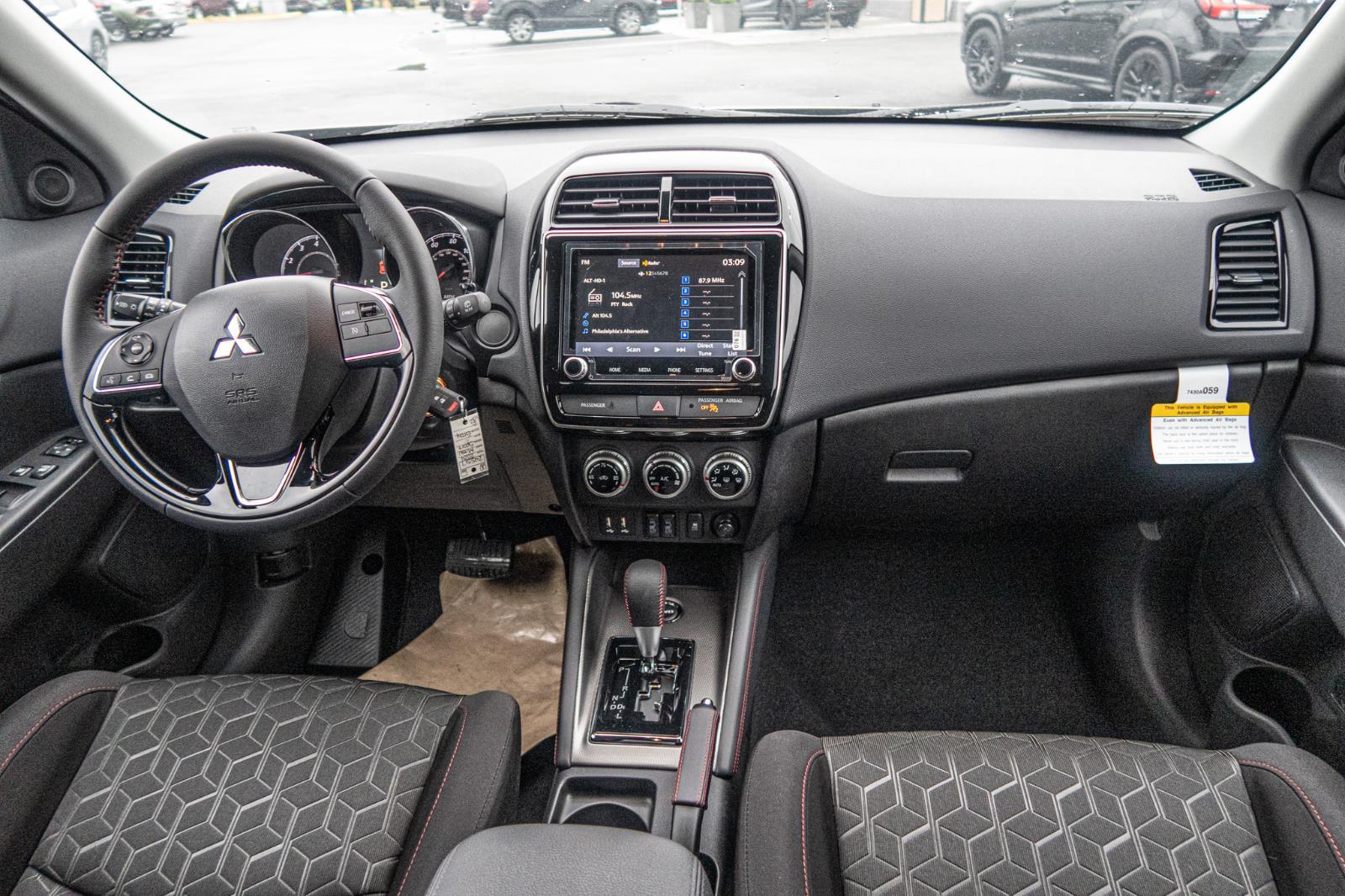 2024 Mitsubishi Outlander Sport LE