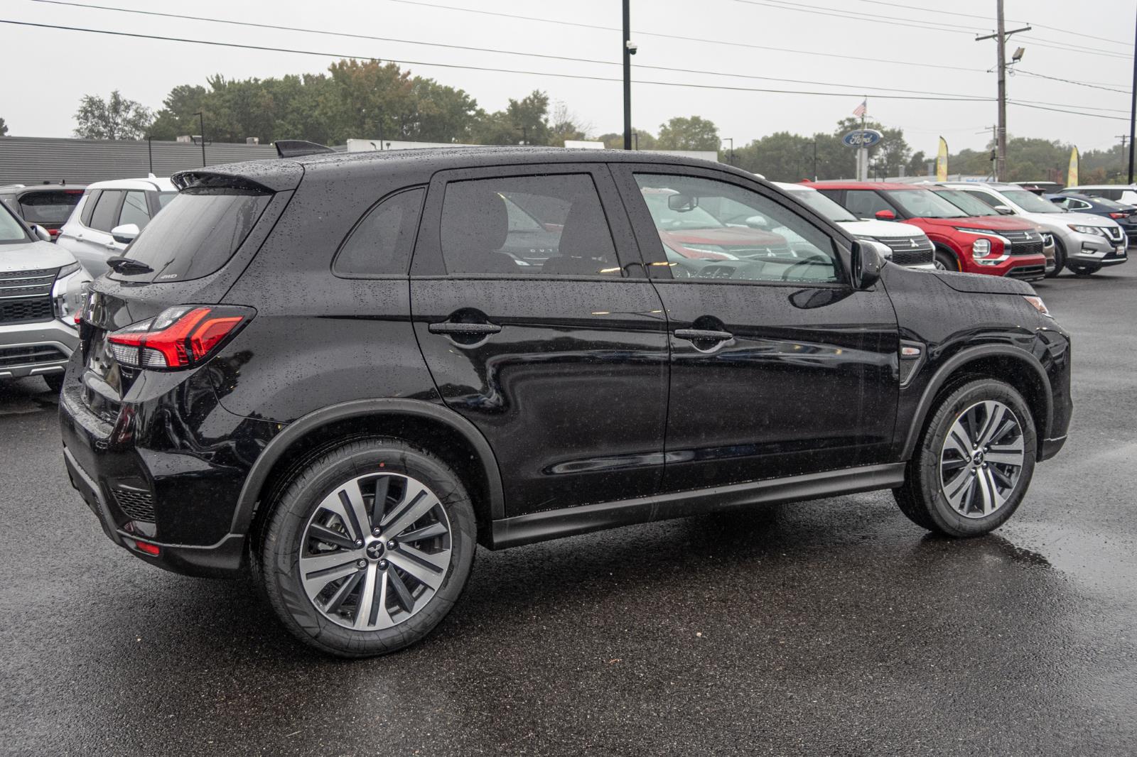 2024 Mitsubishi Outlander Sport ES