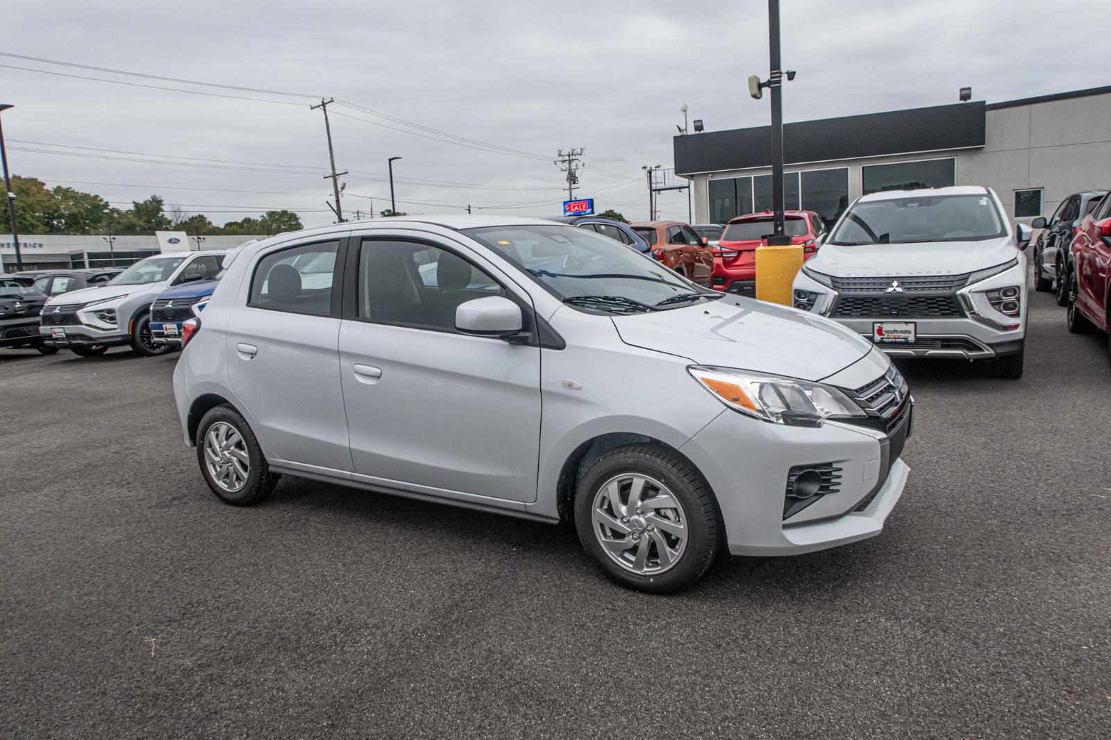 2024 Mitsubishi Mirage ES