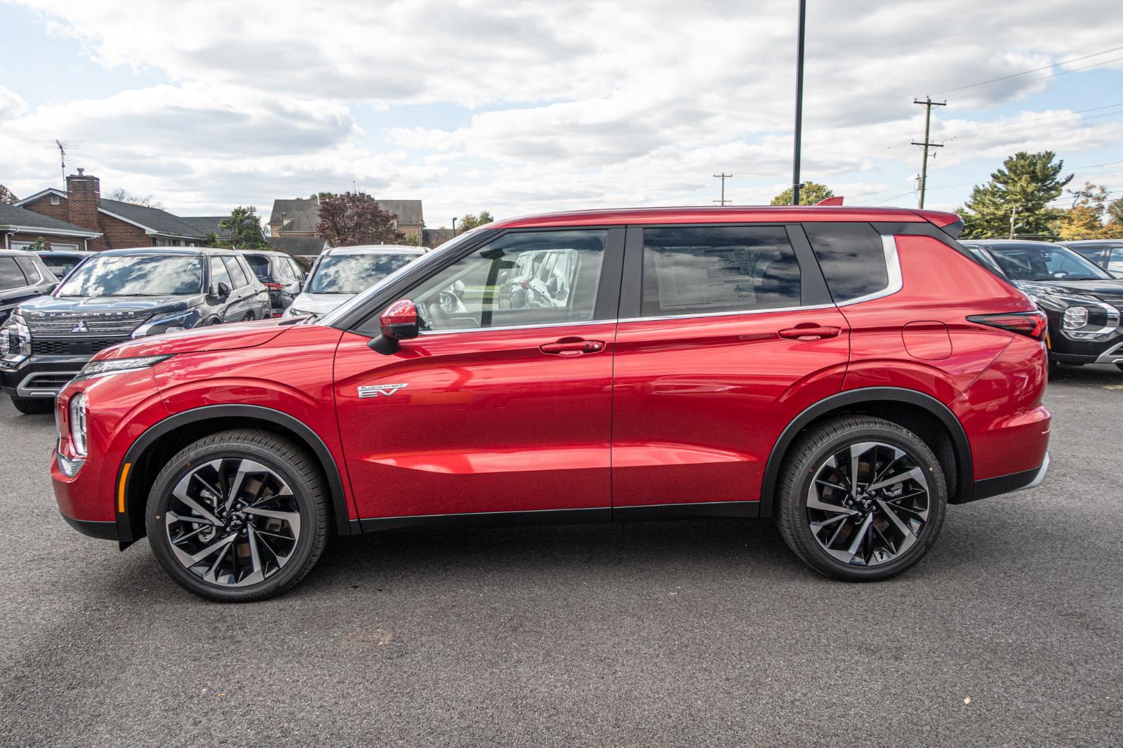 2025 Mitsubishi Outlander PHEV SE