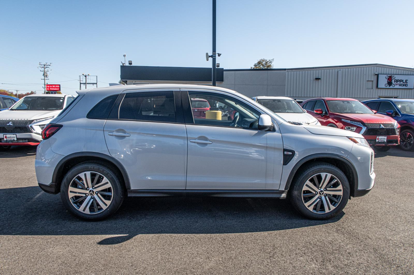 2024 Mitsubishi Outlander Sport ES