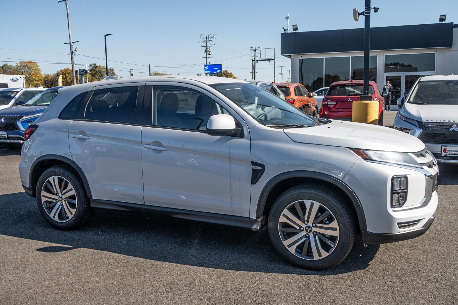 2024 Mitsubishi Outlander Sport ES