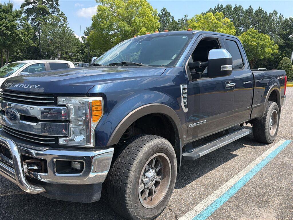 Blue Jeans/Caribou 2017 Ford F-250 Super Duty Pickup Truck Four-Wheel Drive 6-Speed Automatic