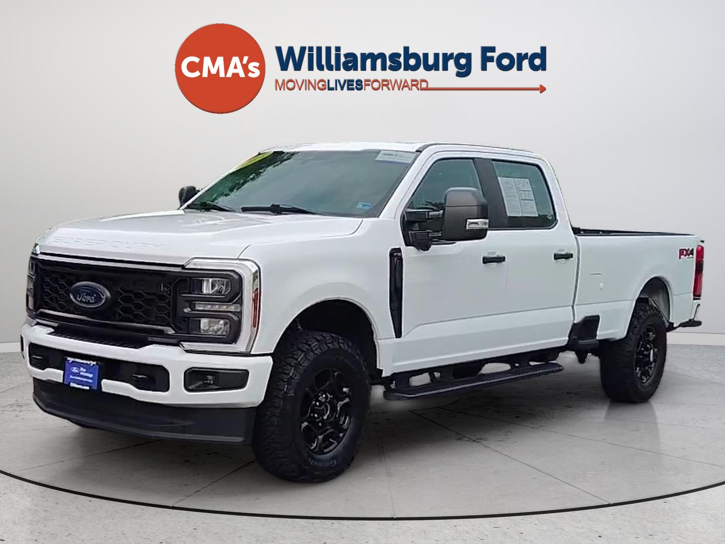 Oxford White 2024 Ford F-250 Super Duty Pickup Truck Four-Wheel Drive Automatic
