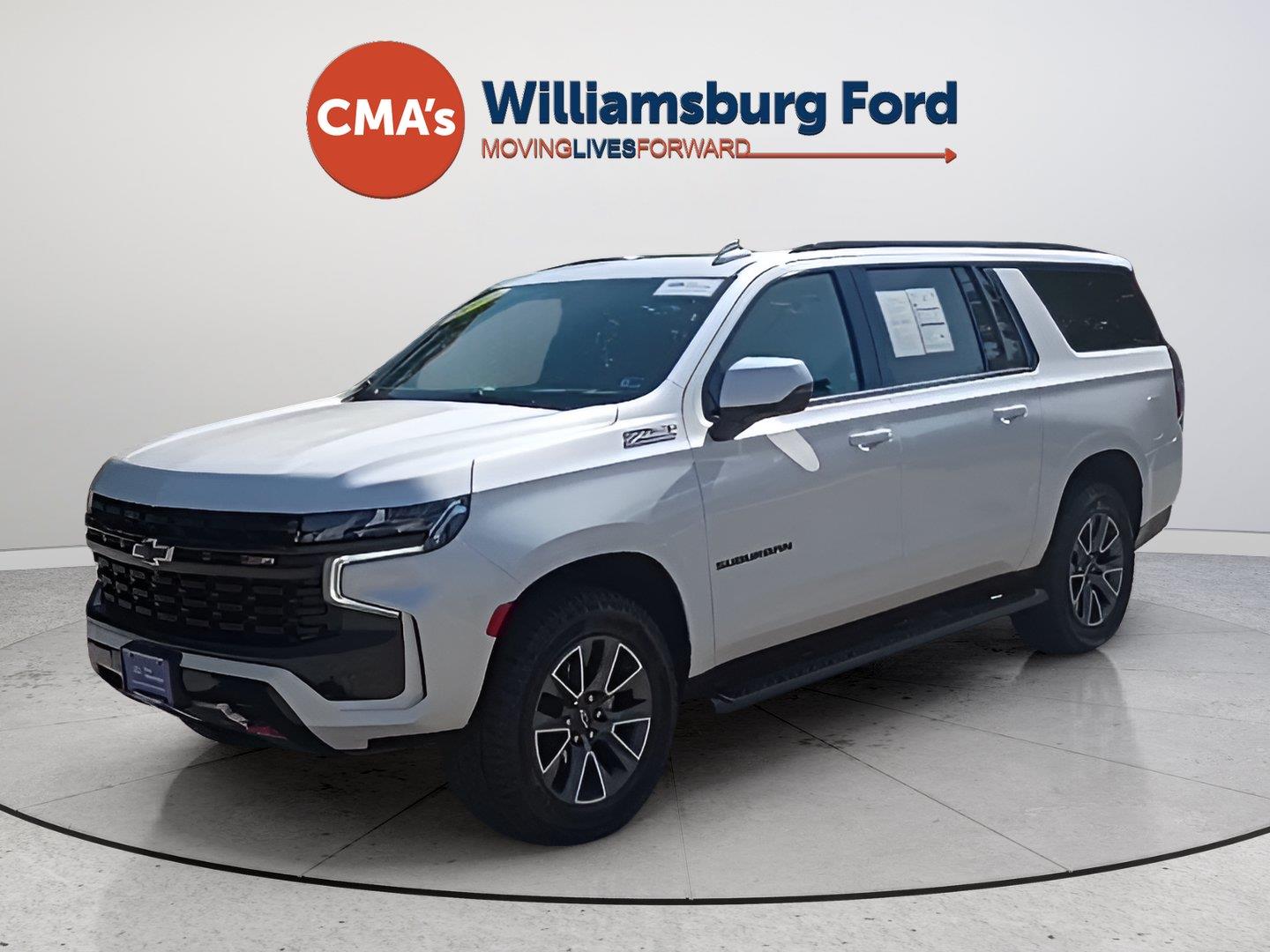 White (Iridescent Pearl Tricoat) 2024 Chevrolet Suburban SUV / Crossover Four-Wheel Drive Automatic
