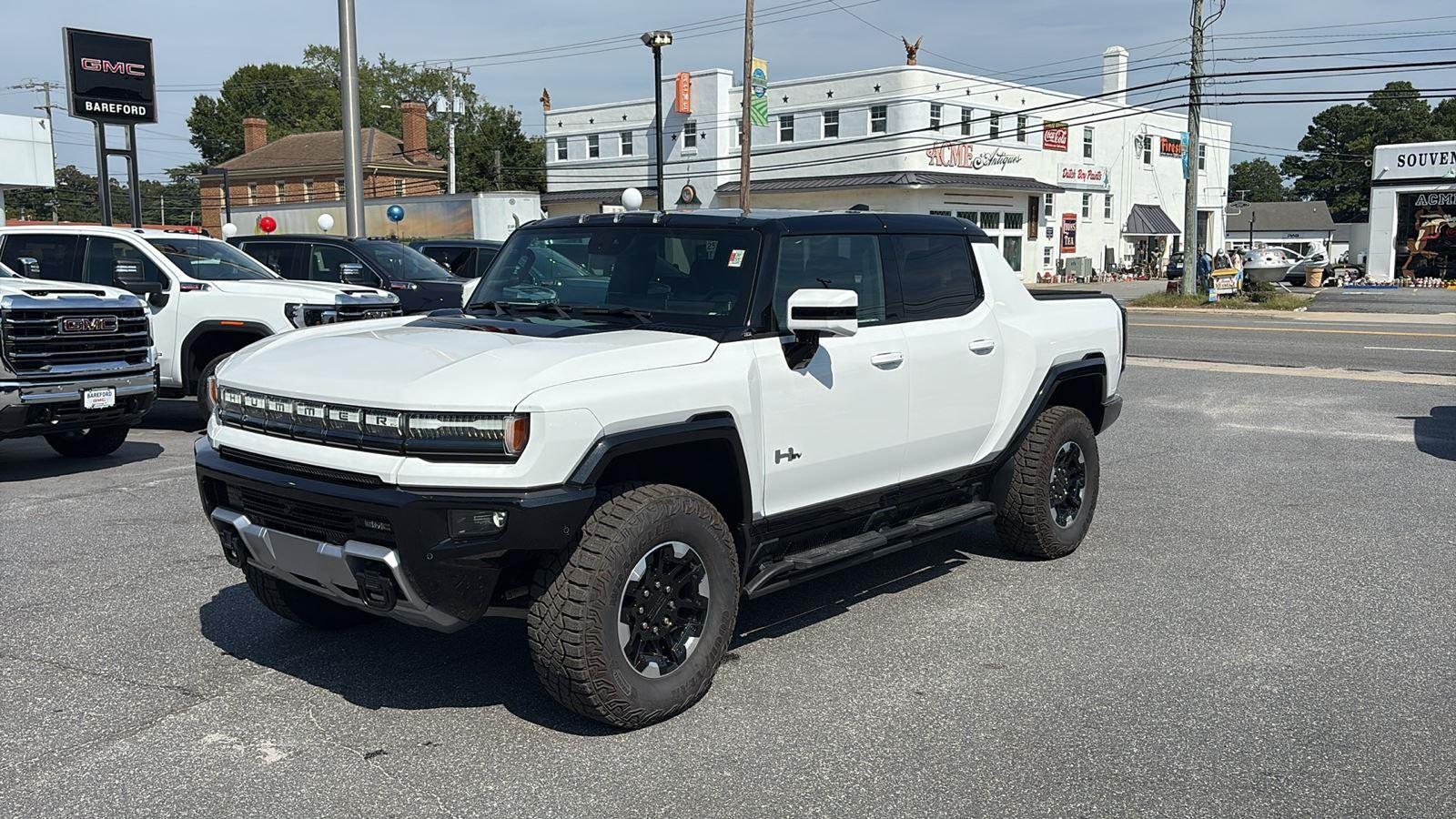 Interstellar White 2024 GMC Hummer EV Pickup 3X Crew Cab AWD Pickup Truck All-Wheel Drive Automatic