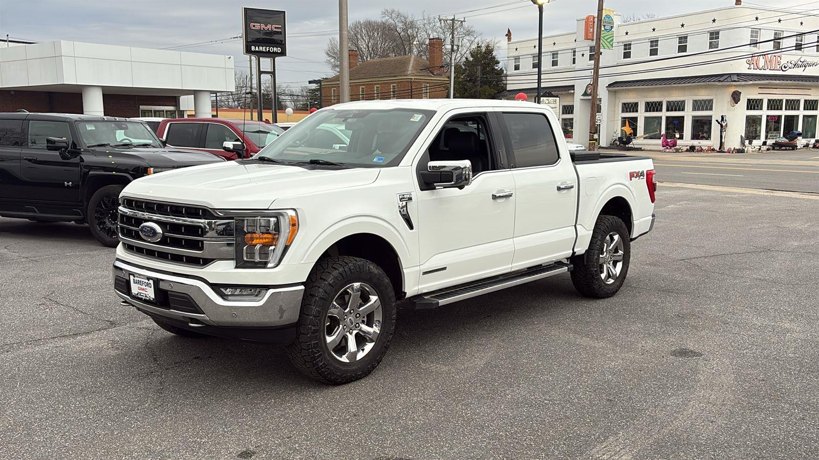 Star White Metallic Tri-Coat 2022 Ford F-150 Lariat SuperCrew 4WD Pickup Truck Four-Wheel Drive Automatic