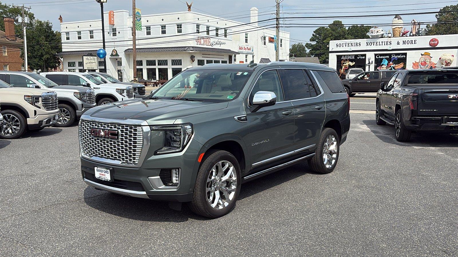 Frosted Pine Metallic 2024 GMC Yukon SUV / Crossover Four-Wheel Drive Automatic