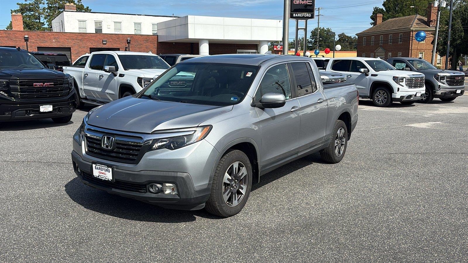 Lunar Silver Metallic 2019 Honda Ridgeline Pickup Truck All-Wheel Drive Automatic