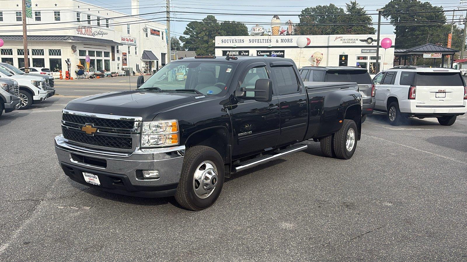 Black 2014 Chevrolet Silverado 3500HD Pickup Truck Four-Wheel Drive 6-Speed Automatic