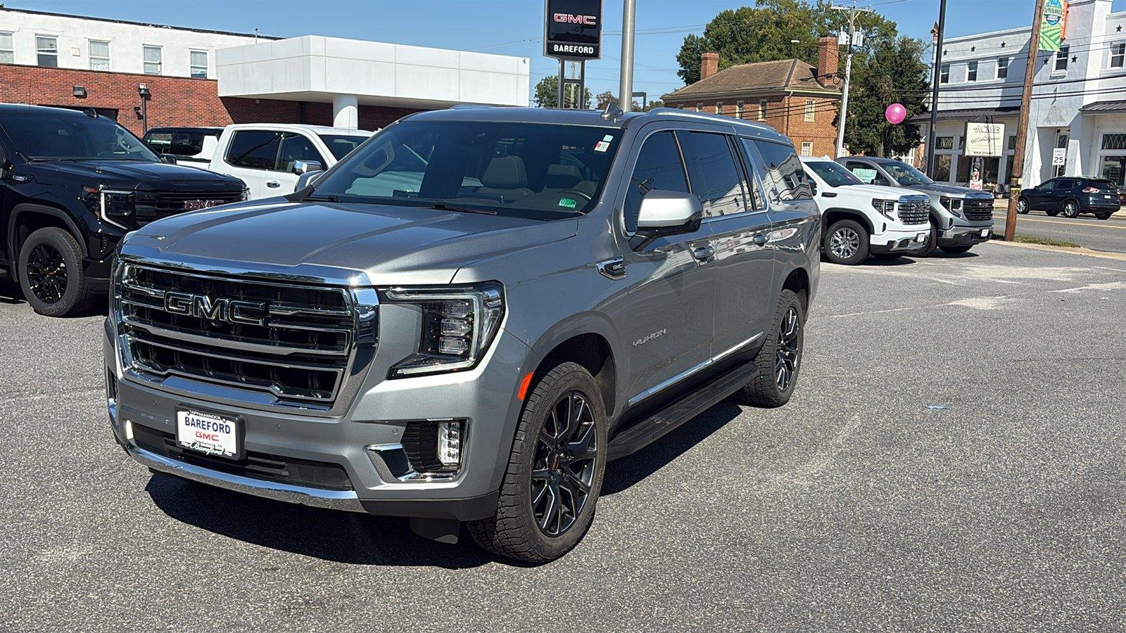  2024 GMC Yukon XL SLT 4WD   