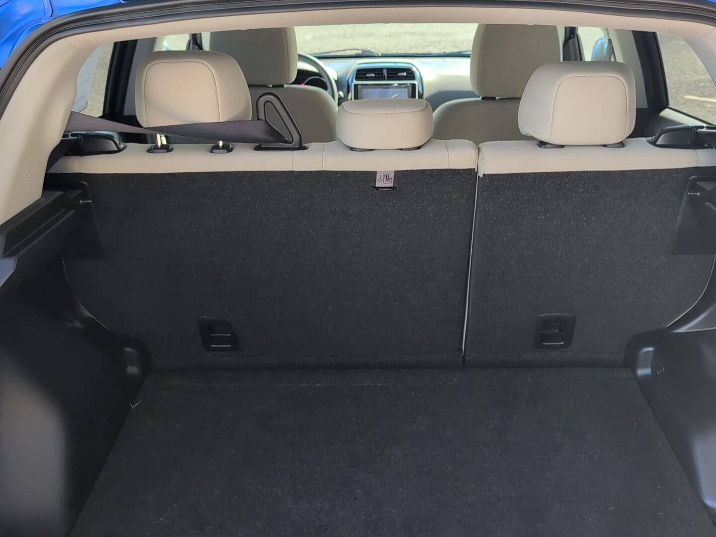2020 Mitsubishi Outlander Sport ES photo 17