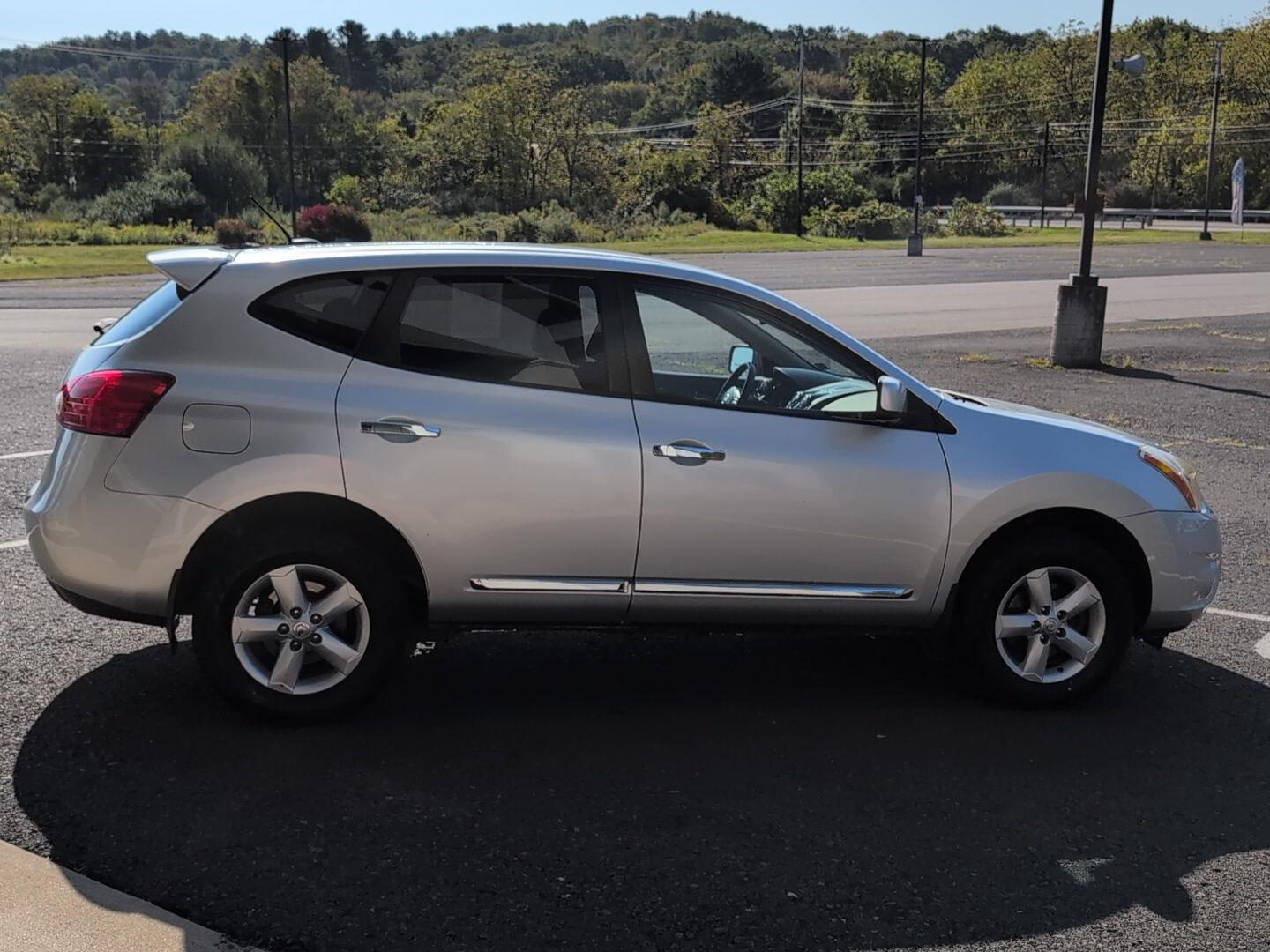 2013 Nissan Rogue S photo 6