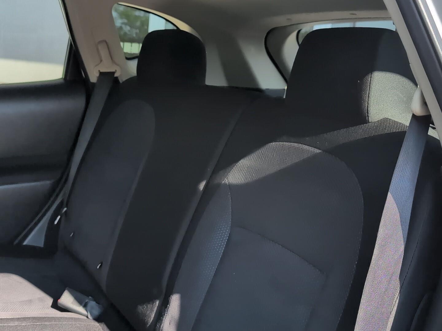 2013 Nissan Rogue S photo 31