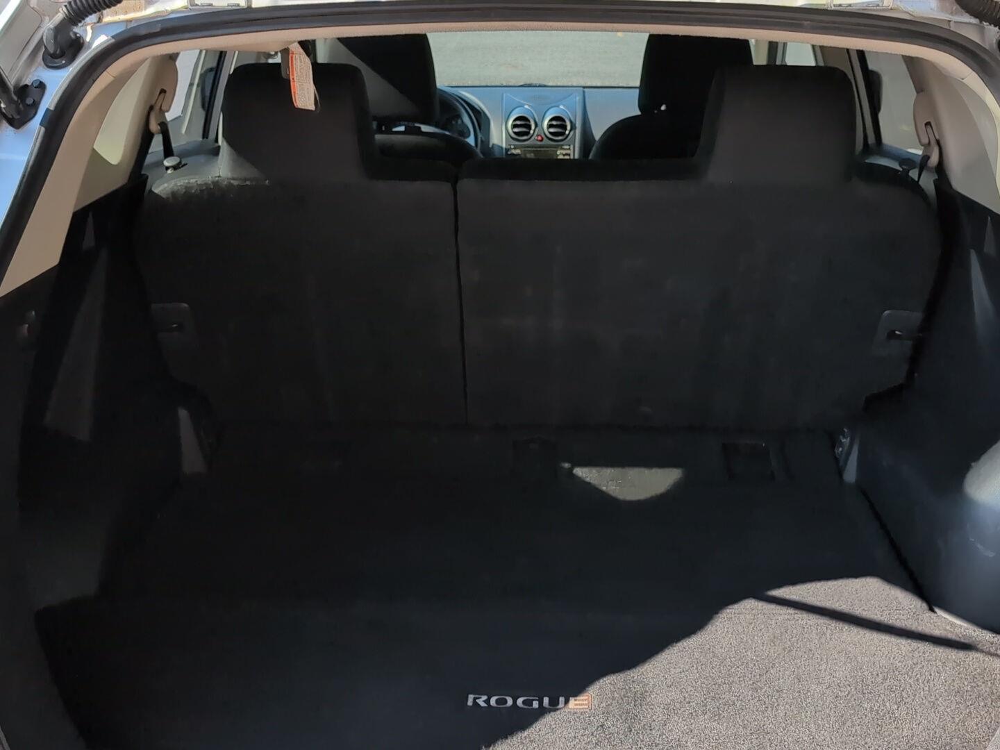 2013 Nissan Rogue S photo 32