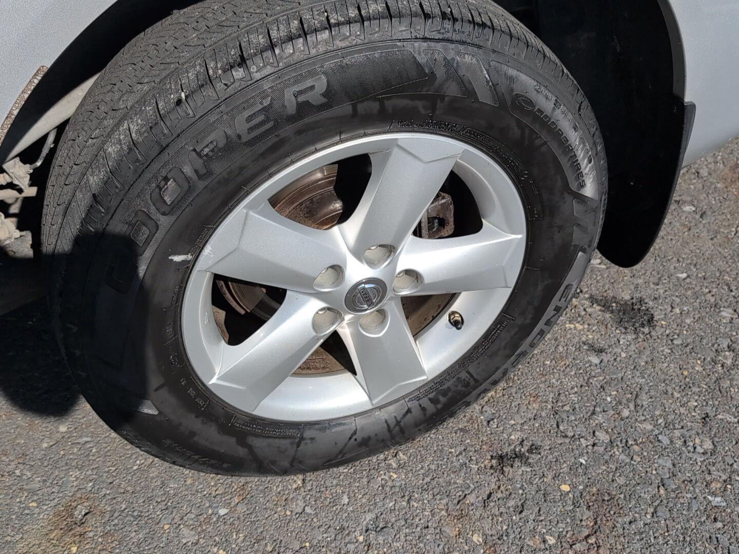 2013 Nissan Rogue S photo 37