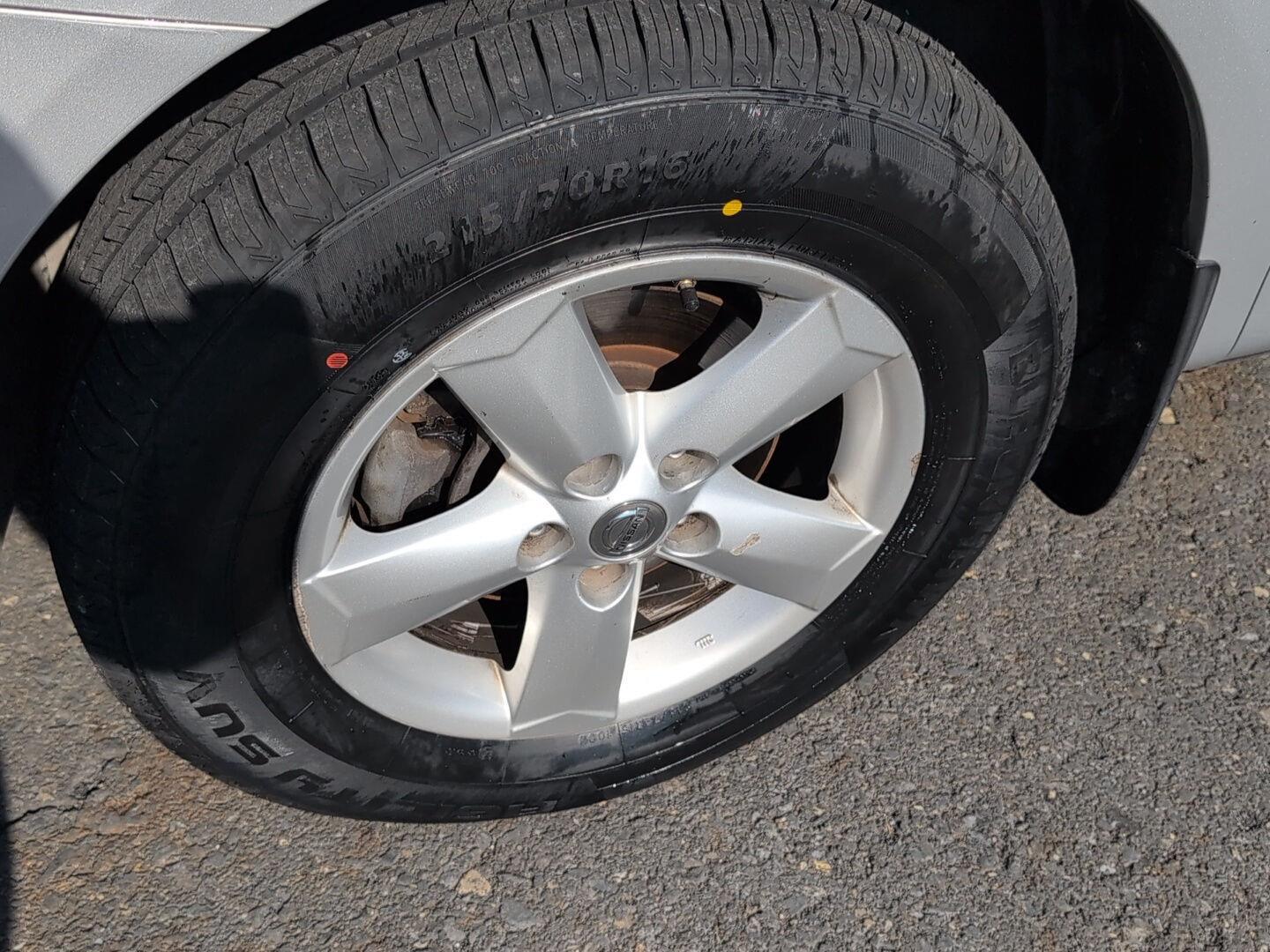 2013 Nissan Rogue S photo 38