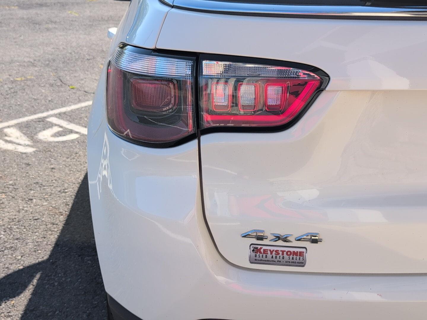 2018 Jeep Compass Limited photo 10