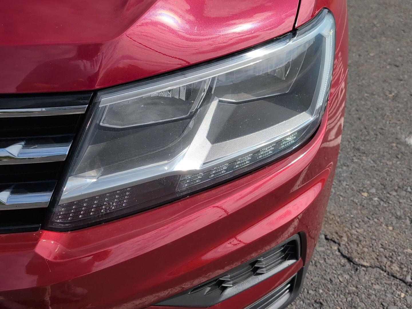 2019 Volkswagen Tiguan SEL R-Line photo 10