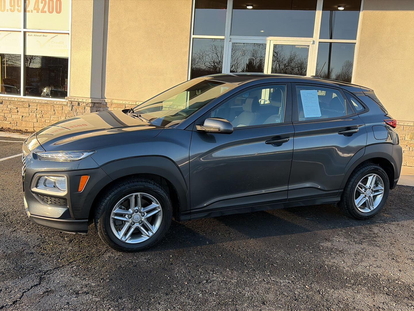 2021 Hyundai Kona SE's photo