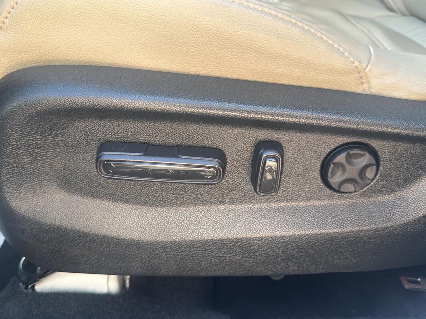 2020 Honda CR-V Touring - Photo 21