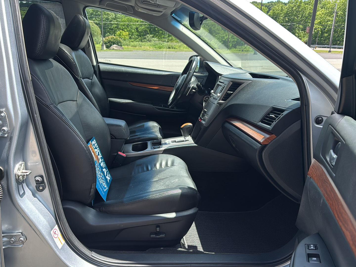2013 Subaru Outback Limited - Photo 13