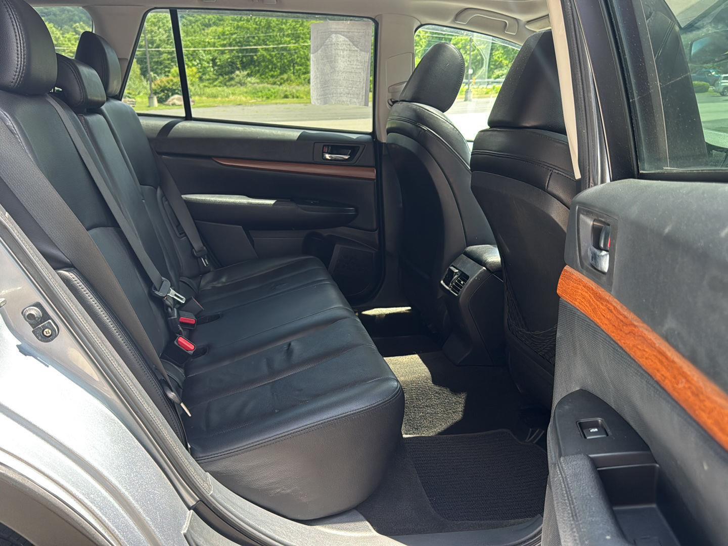 2013 Subaru Outback Limited - Photo 14