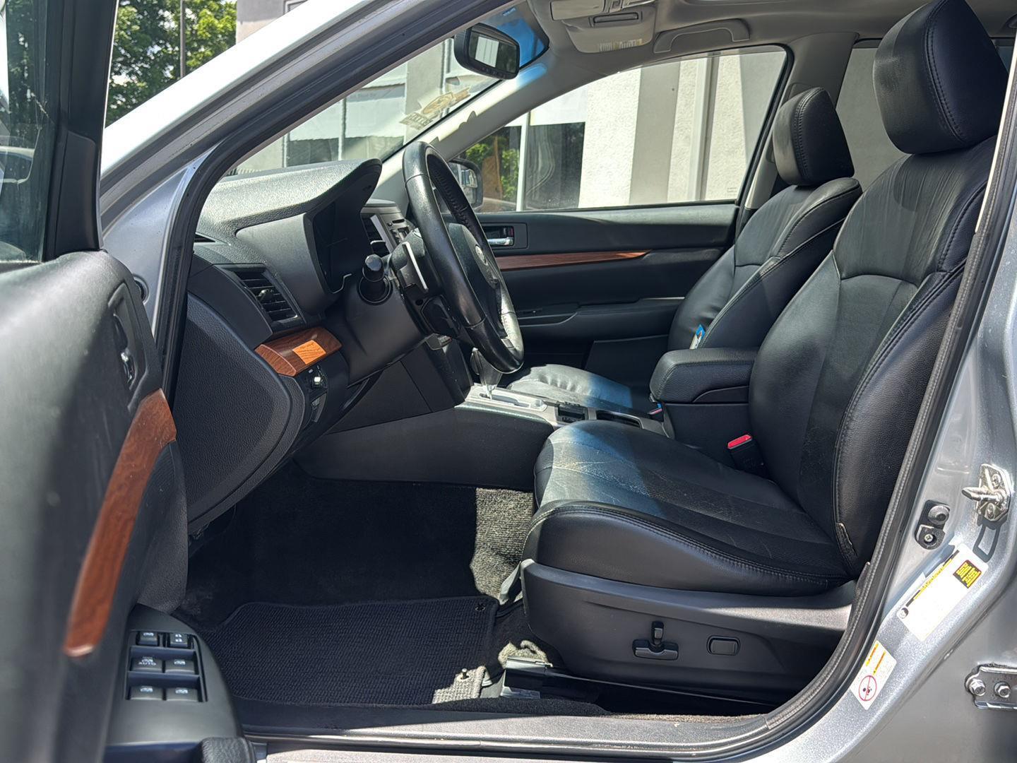 2013 Subaru Outback Limited - Photo 15