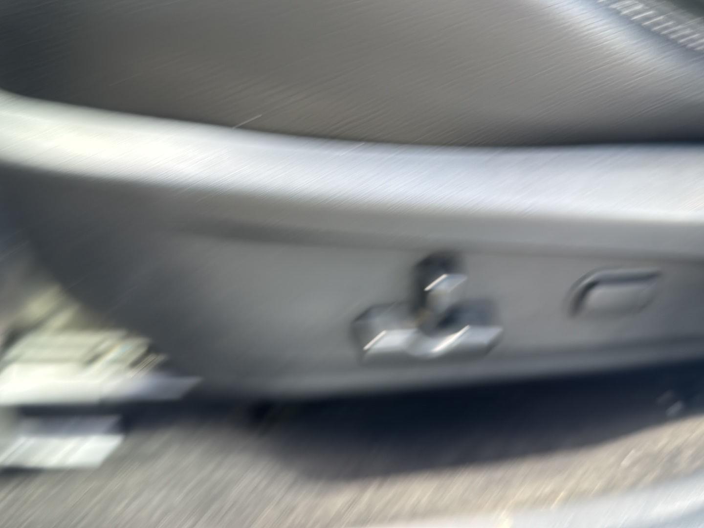 2013 Subaru Outback Limited - Photo 32