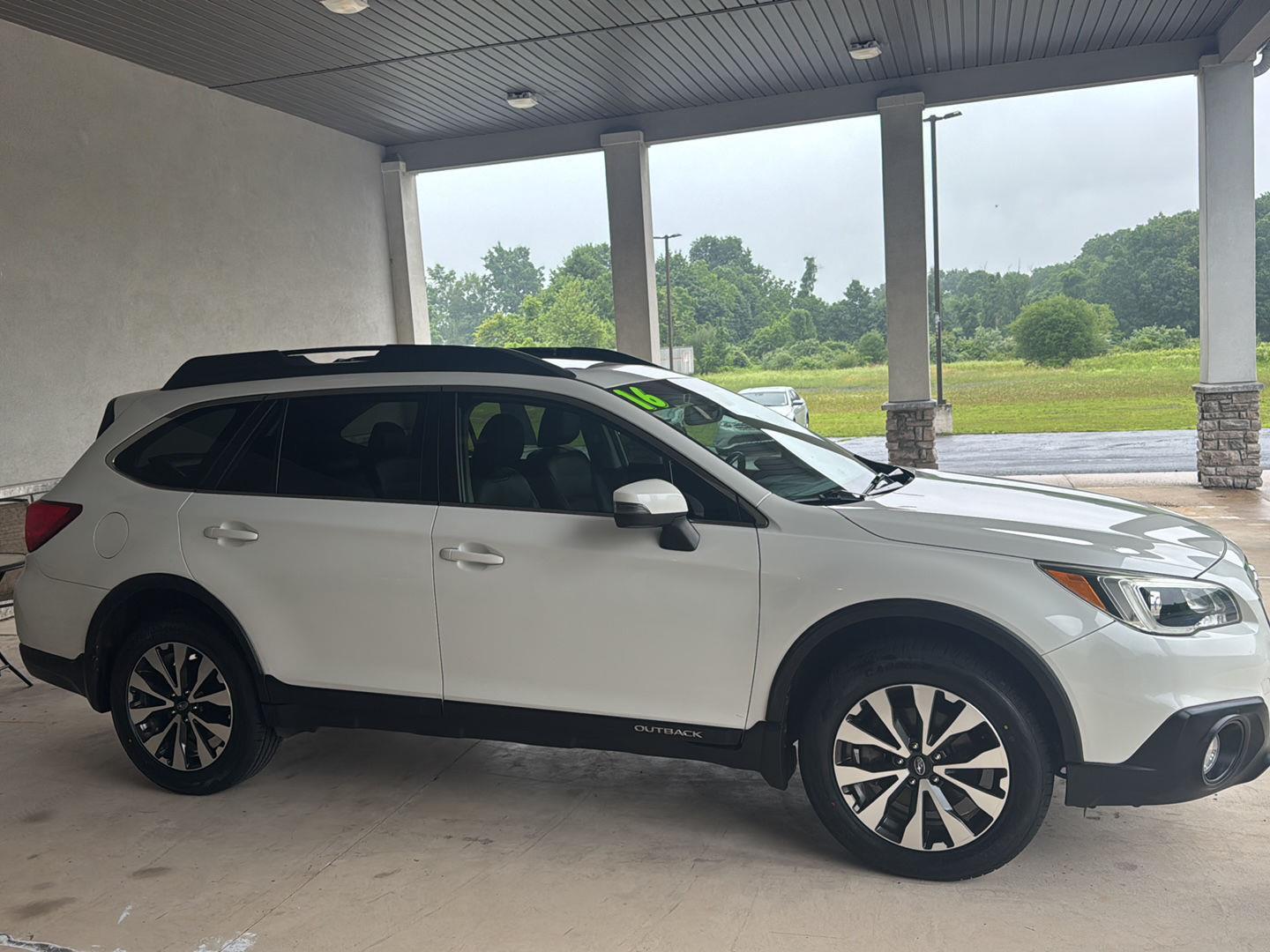 2016 Subaru Outback 2.5i Limited CVT PZEV's photo