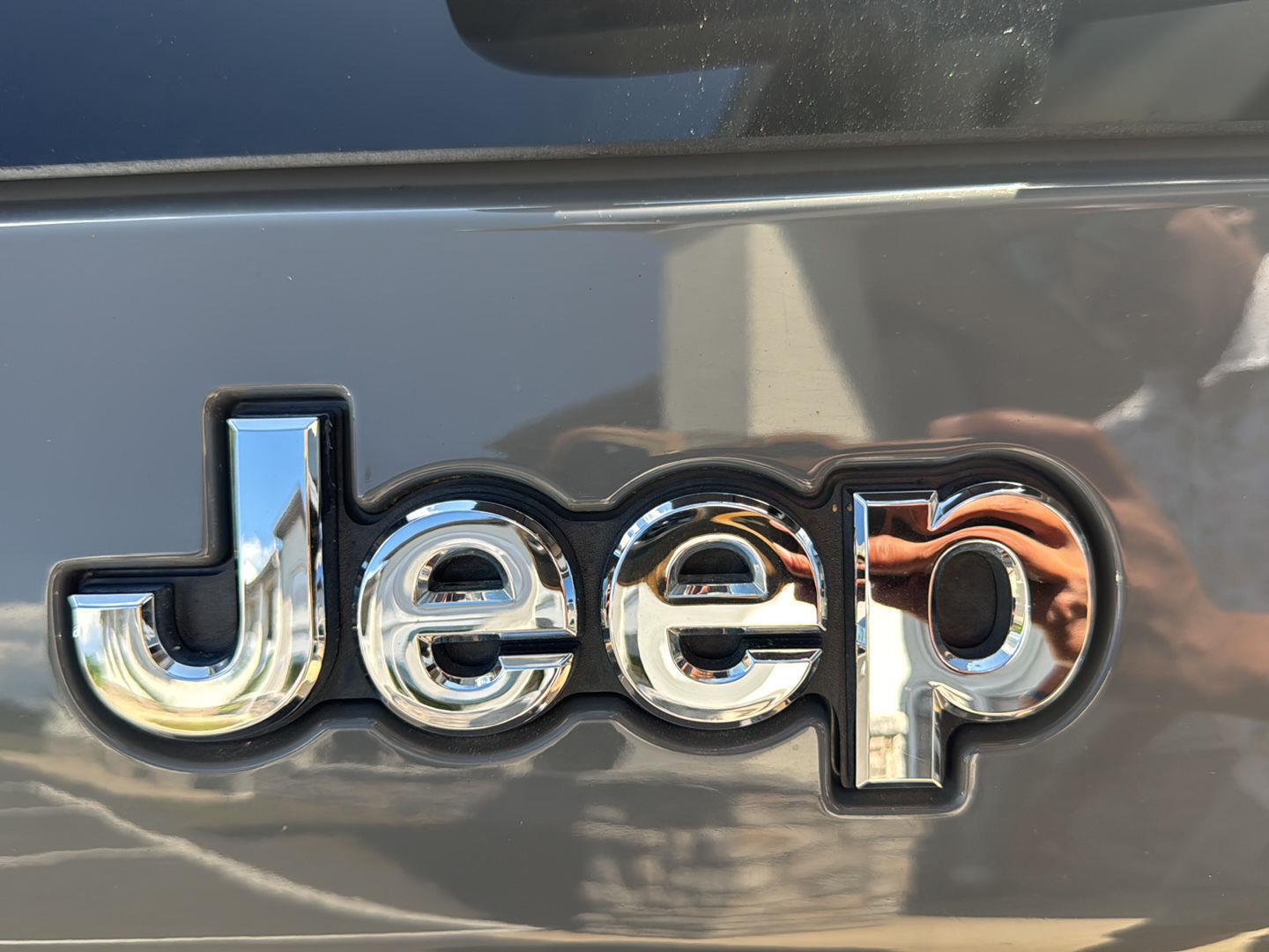 2020 Jeep Cherokee Latitude Plus - Photo 8
